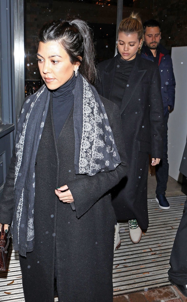 Sofia Richie Joins Scott and Kourtney on Extended Family's NYE Trip - E